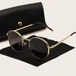 Lunette de soleil noir polarisé adaptées aux rayon de soleil